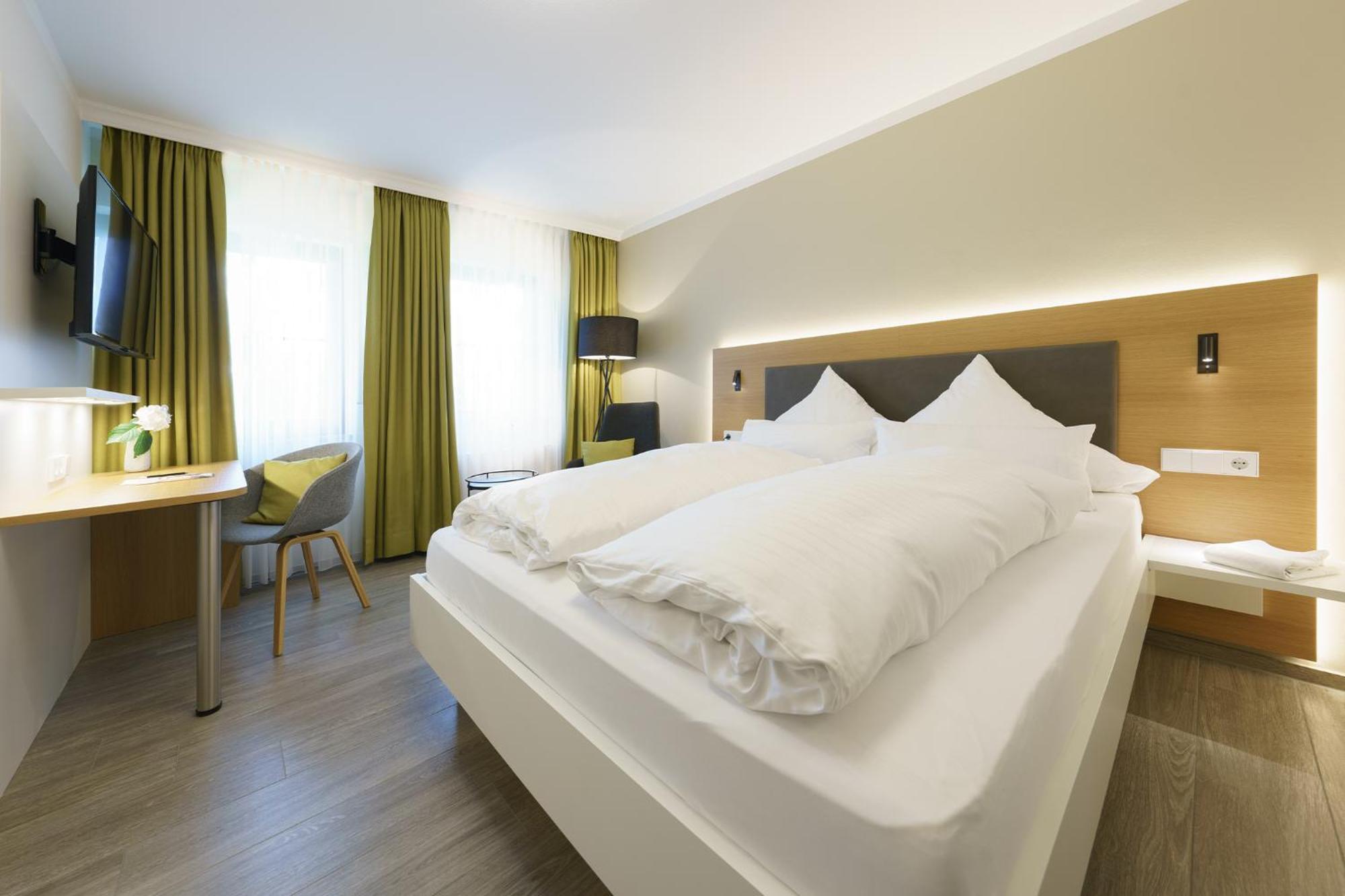 Hotel Hiller In Abstatt