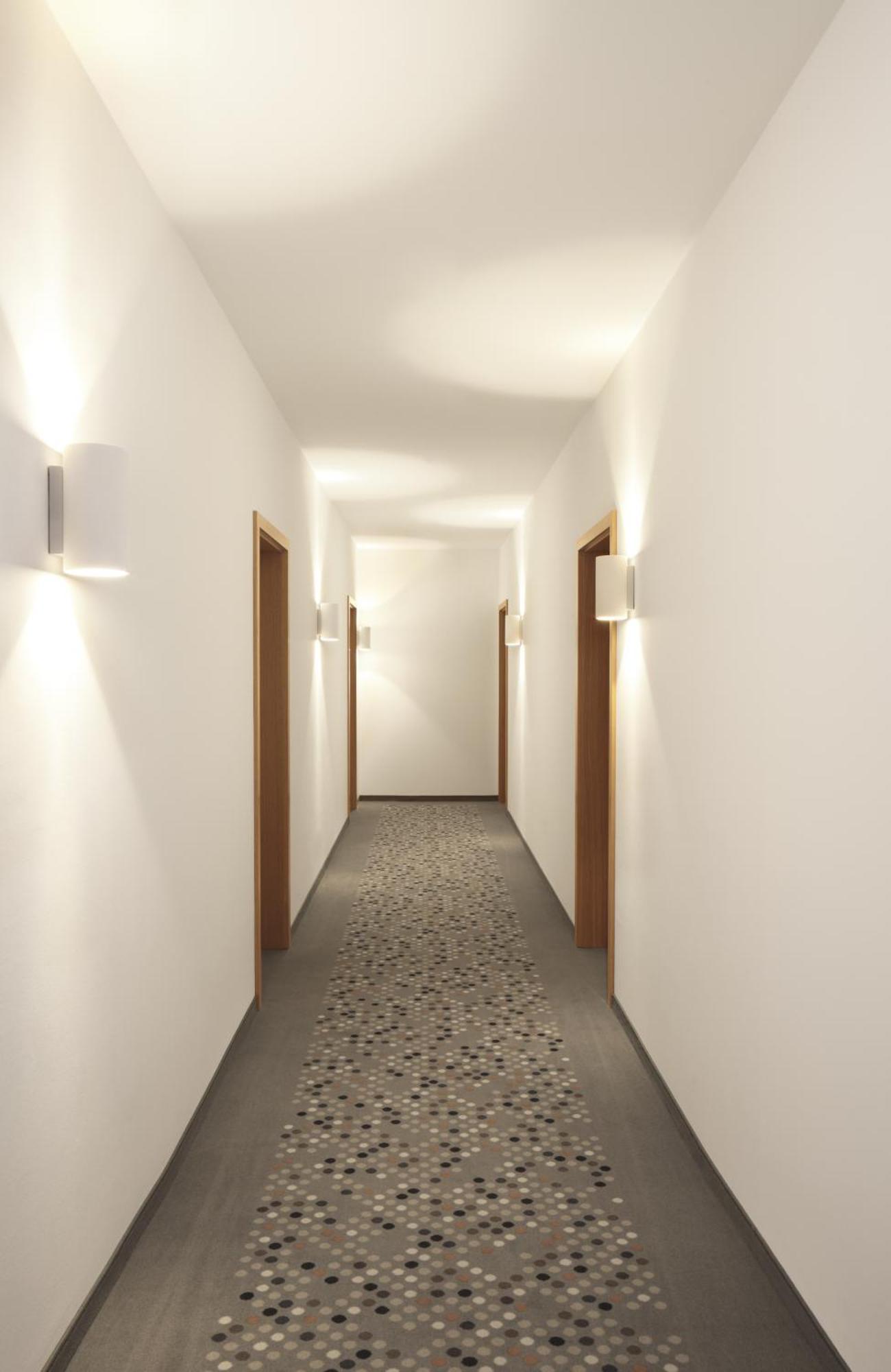 Hiller In Hotel 3*